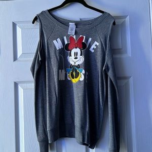 Minnie Mouse 🐭💕 Cut-out sweatshirt